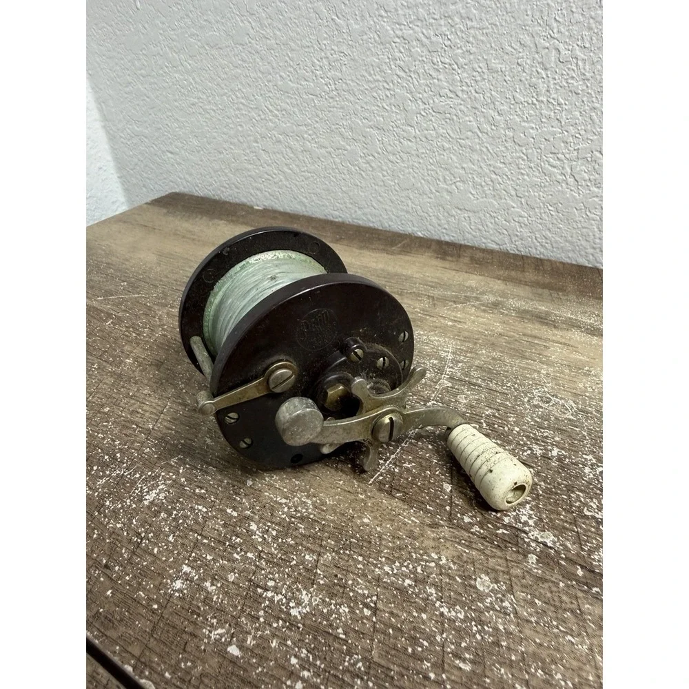 Vintage Penn Fishing Reel No. 85 Conventional Saltwater